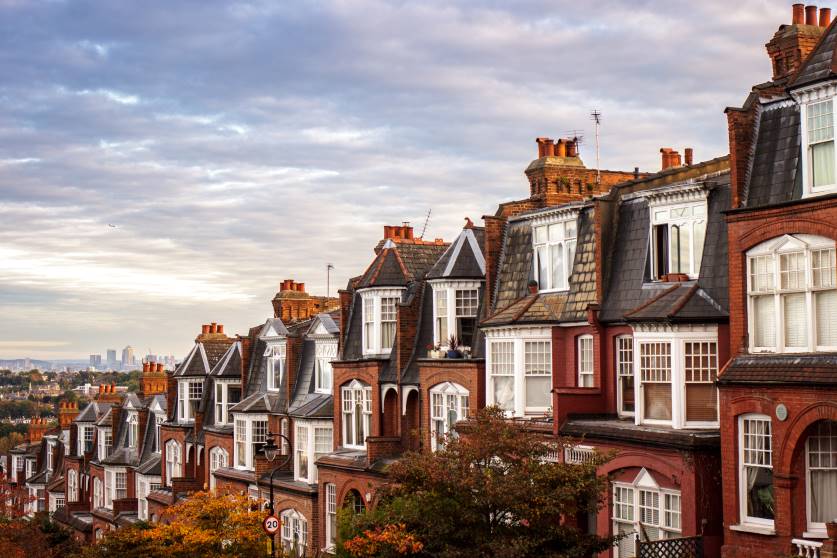 UK house price rises accelerate in August