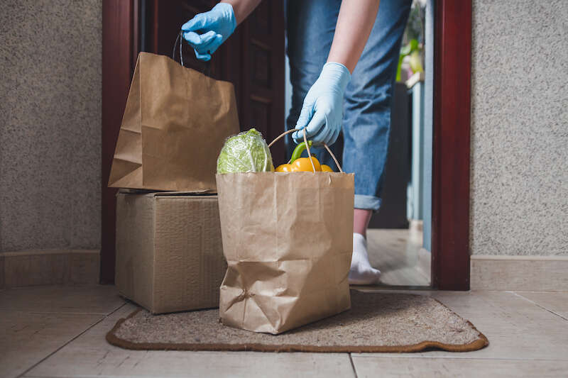 Consumer Spending Down 7.2% in March But E-Commerce Booming